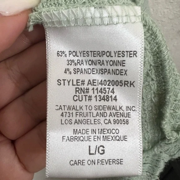 Pleione Women's Mint Green Twisted Hem Light Waffle Knit Top Size Large - Picture 7 of 8